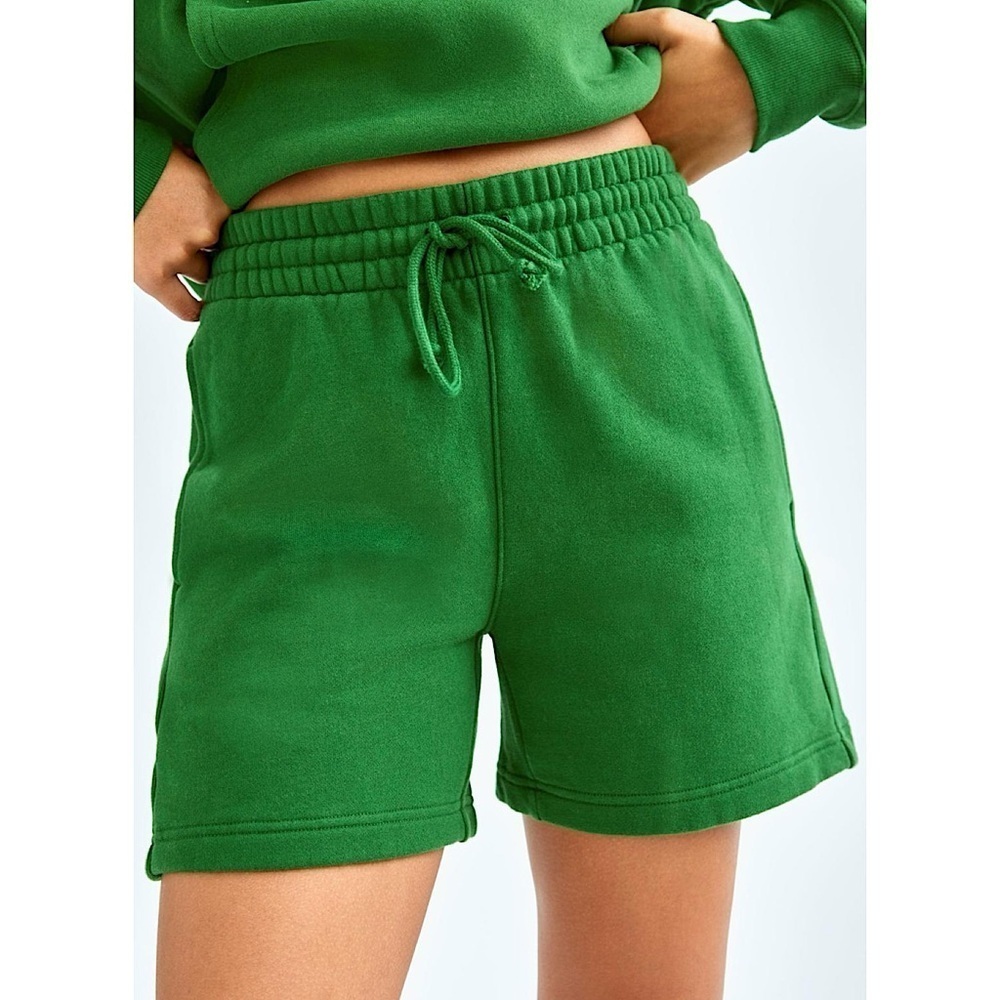 Aritzia Tna Cozy Fleece Mid Rise Mid Thigh Boyfriend Lounge Sweatshorts Sz L